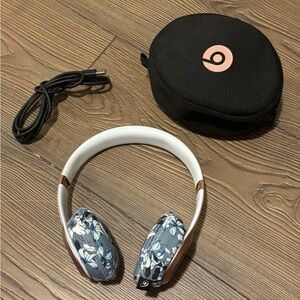 Beats Headphones with Case w/ floral headphone covers  - Pre-Owned